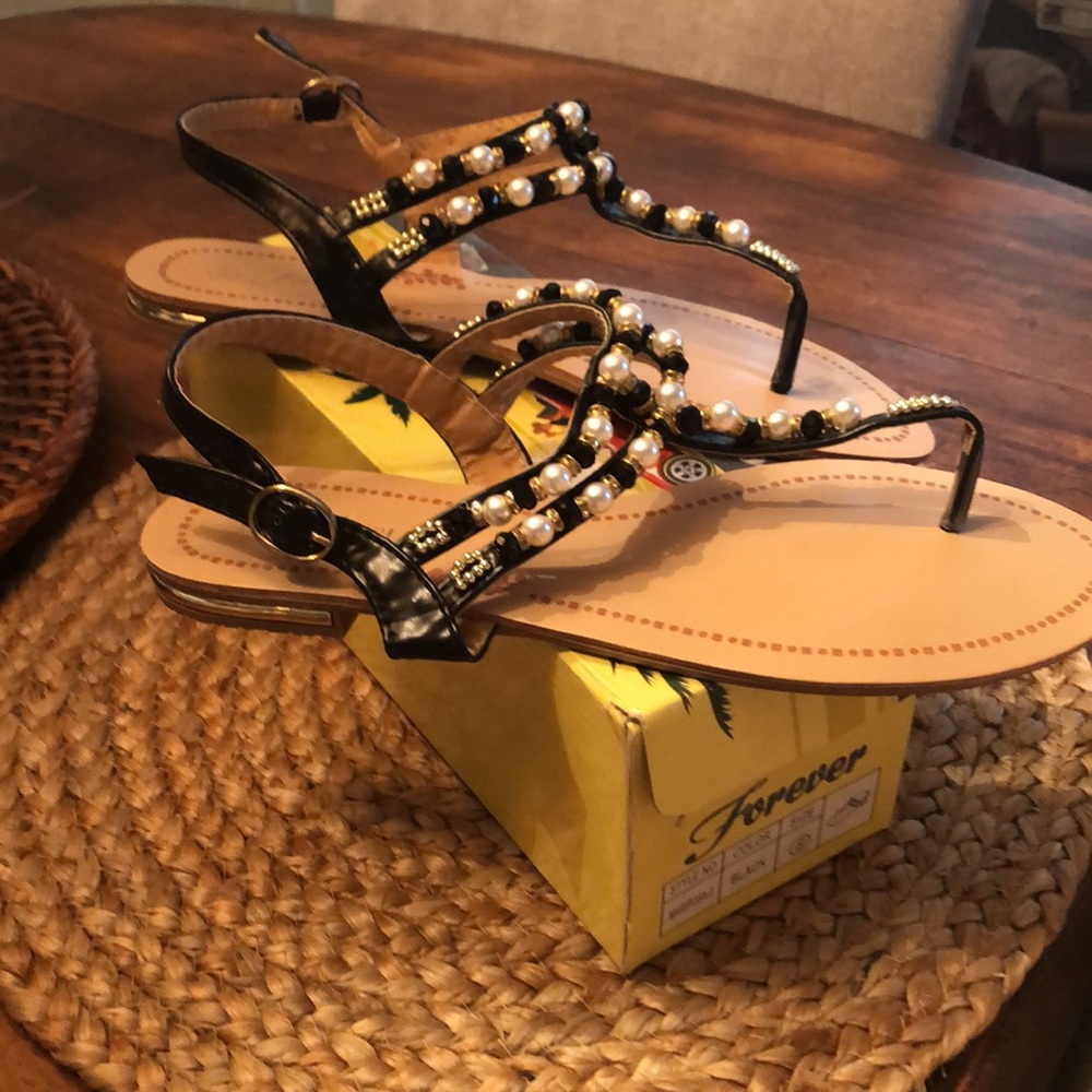Sandles - Picture 2 of 2